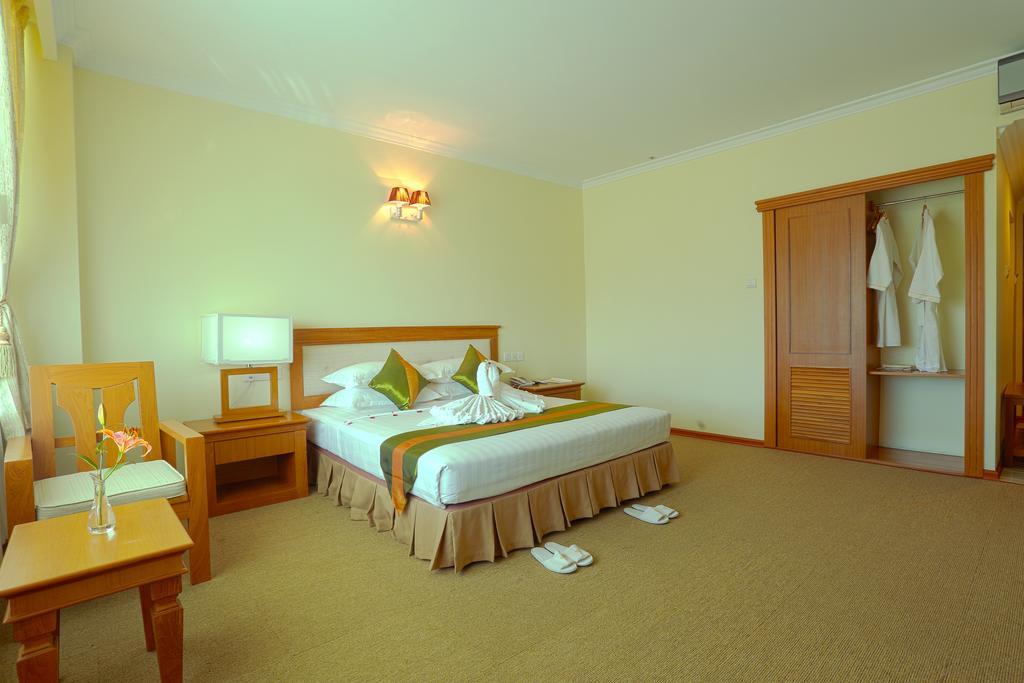 Apex Hotel Naypyidaw Quarto foto