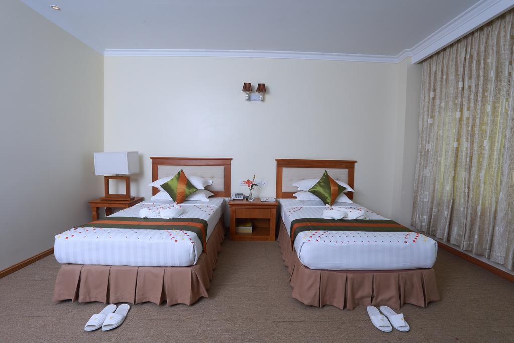 Apex Hotel Naypyidaw Quarto foto